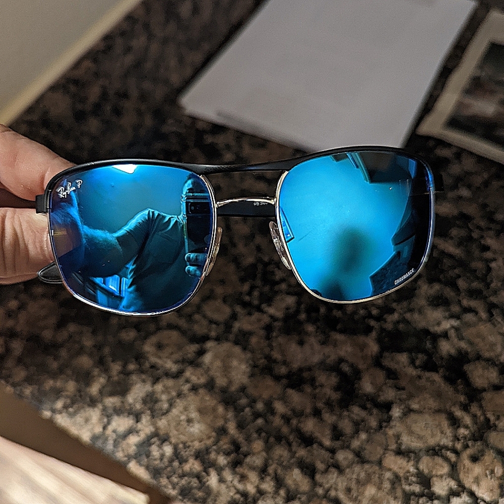 Missing Out if you don't get these Ray-Ban sunglasses 😎 !!!!!!